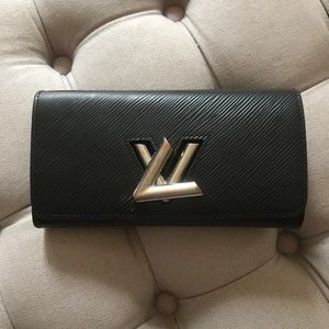 Black Epi twist wallet